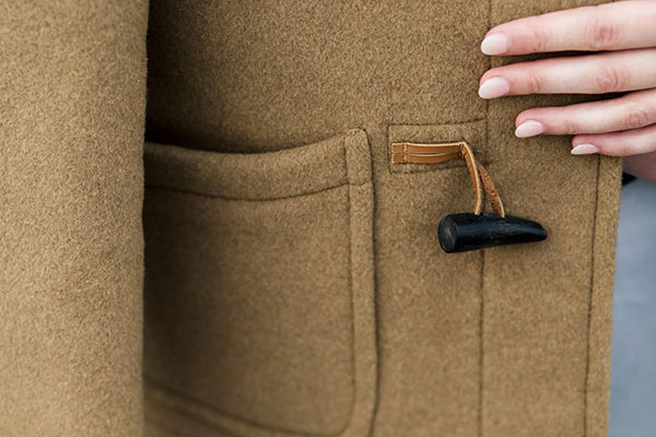 Woolen fabric for duffle coat