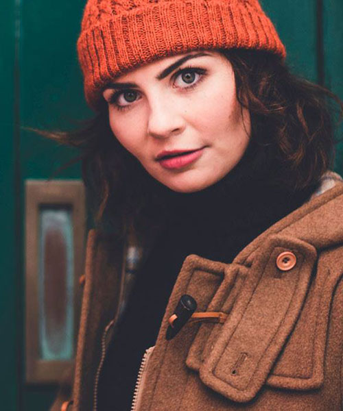 Women duffle coat with women`s headwear